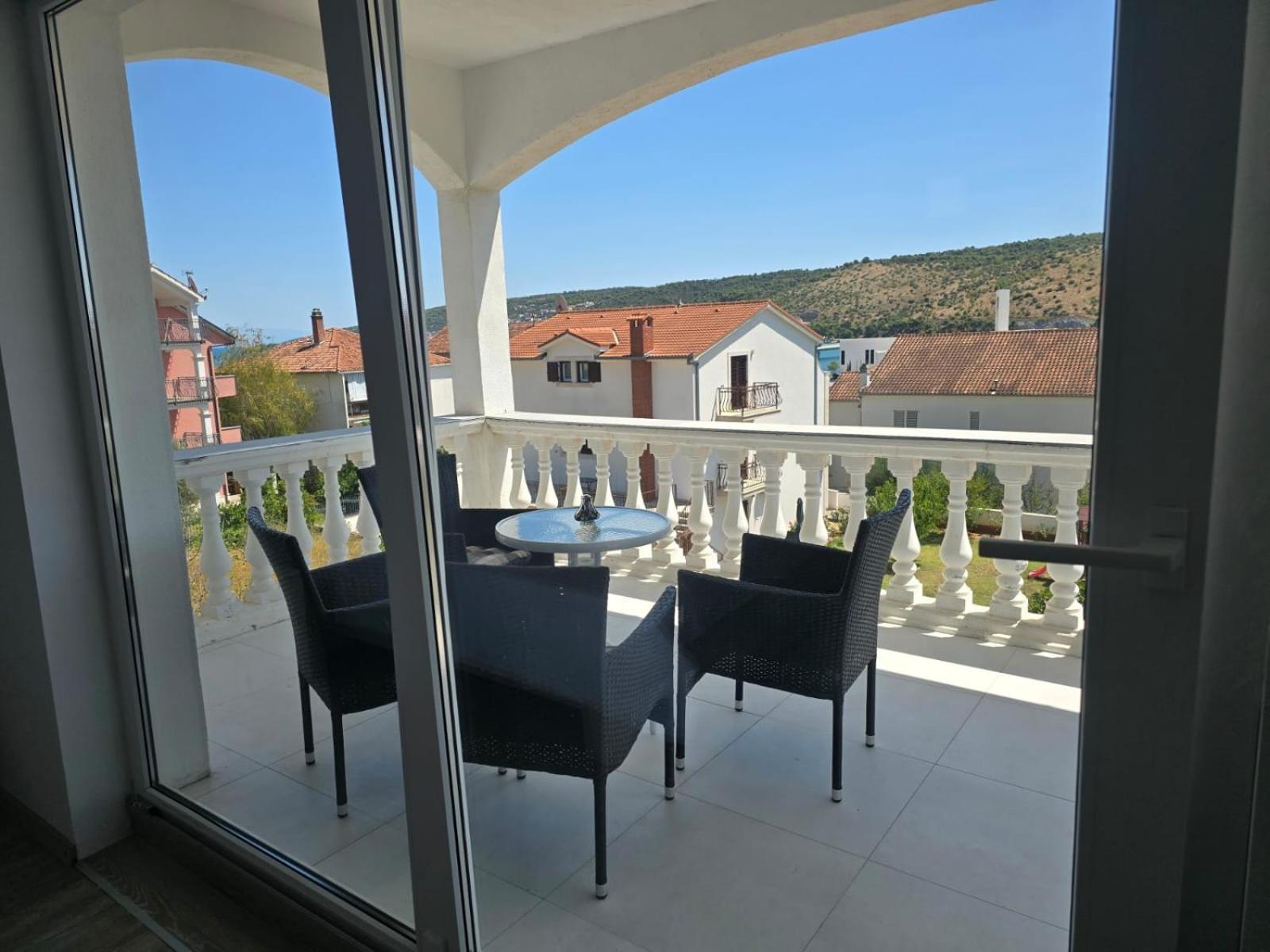 Apartment Anton Trogir Eksteriør billede
